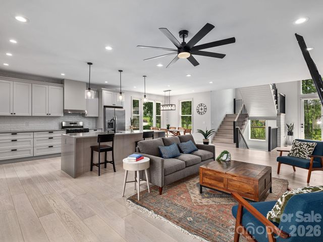 7 Copper Mill Court, Candler, NC 28715