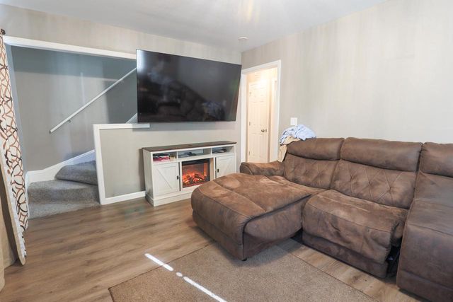 5728 N 57th STREET, Milwaukee, WI 53218