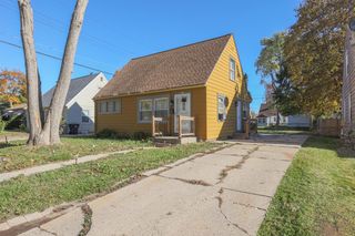5728 N 57th STREET, Milwaukee, WI 53218