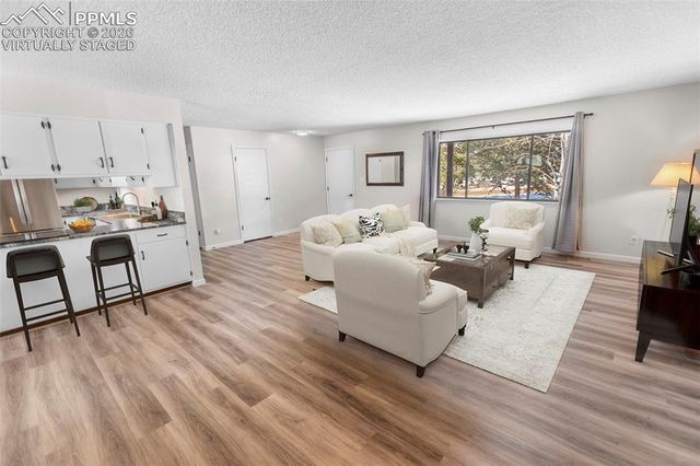 685 Sunnywood Loop, Woodland Park, CO 80863