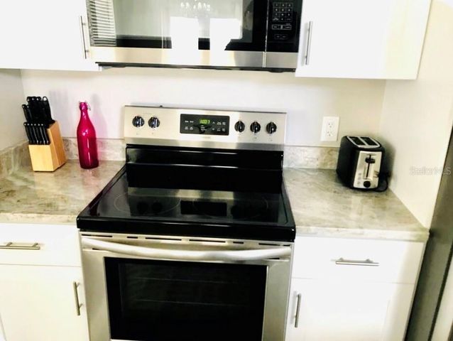 8534 FAWN CREEK DRIVE, Tampa, FL 33626