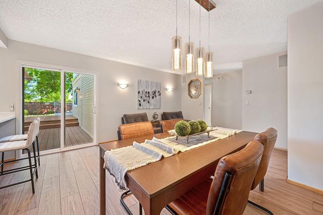 782 Crosswind Dr, Sacramento, CA 95838