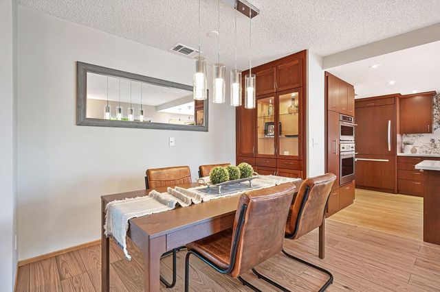 782 Crosswind Dr, Sacramento, CA 95838