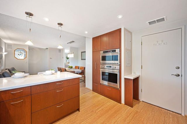 782 Crosswind Dr, Sacramento, CA 95838