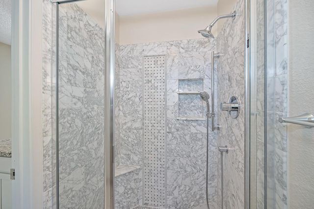 782 Crosswind Dr, Sacramento, CA 95838