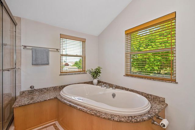 782 Crosswind Dr, Sacramento, CA 95838