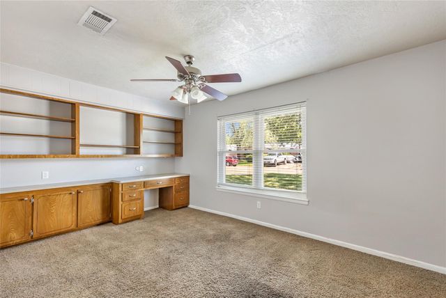 1708 17th Avenue N, Texas City, TX 77590