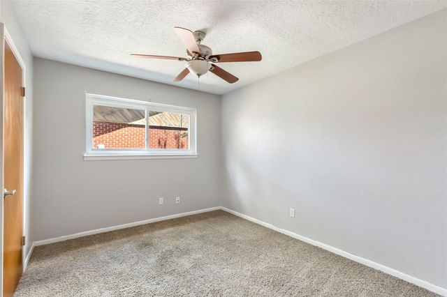 1708 17th Avenue N, Texas City, TX 77590
