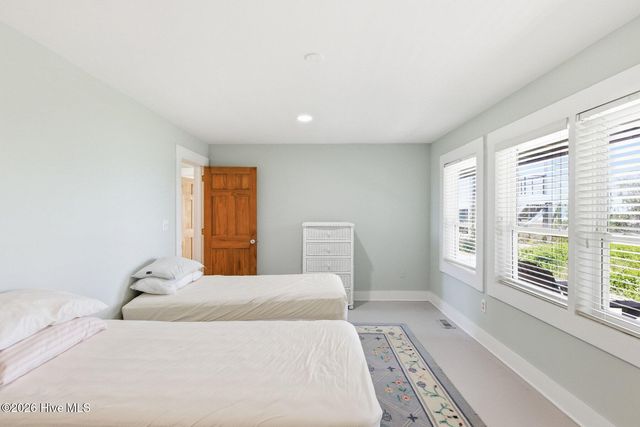 1005 N Anderson Boulevard, Holly Ridge, NC 28445