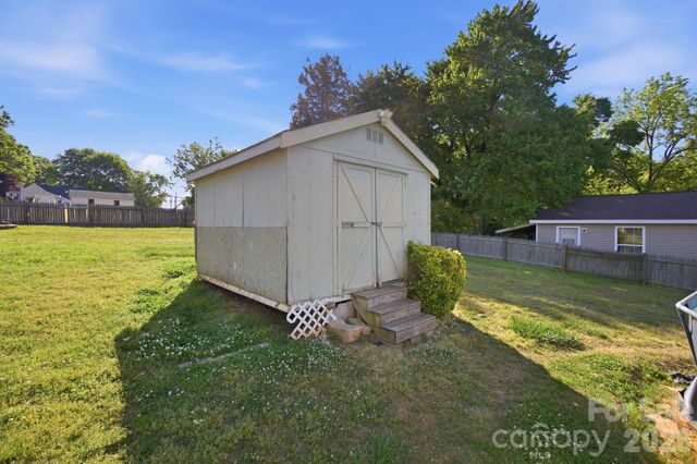 305 Bost Circle, Rockwell, NC 28138