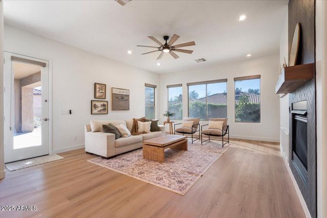 2025 W CALLE DEL SOL --, Phoenix, AZ 85085