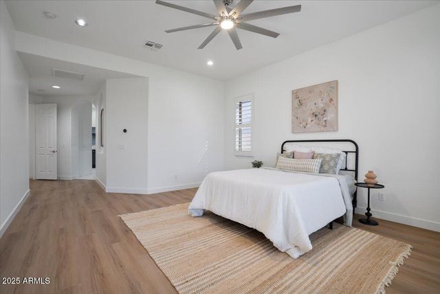 2025 W CALLE DEL SOL --, Phoenix, AZ 85085