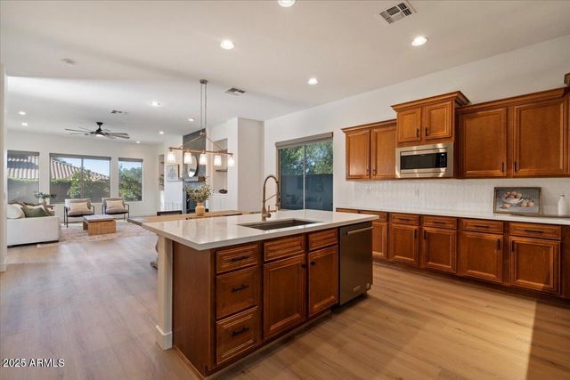 2025 W CALLE DEL SOL --, Phoenix, AZ 85085