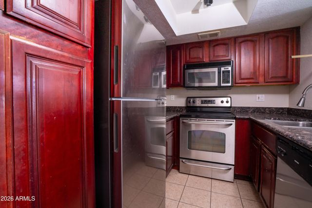 3535 W TIERRA BUENA Lane 156, Phoenix, AZ 85053