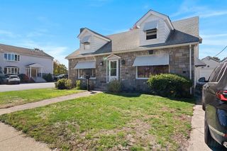 400 Newport Avenue, Pawtucket, RI 02861