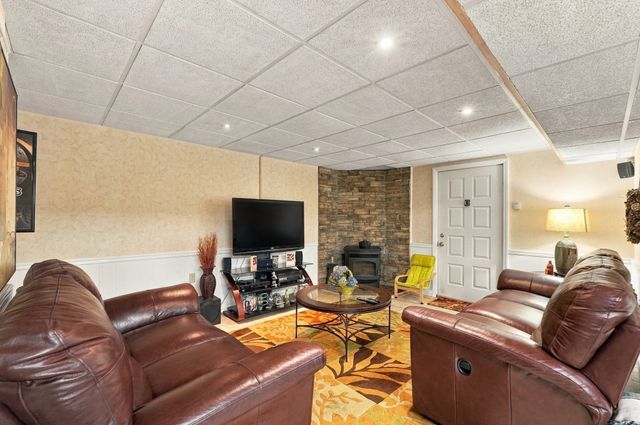 155 Friendship St, Fall River, MA 02724