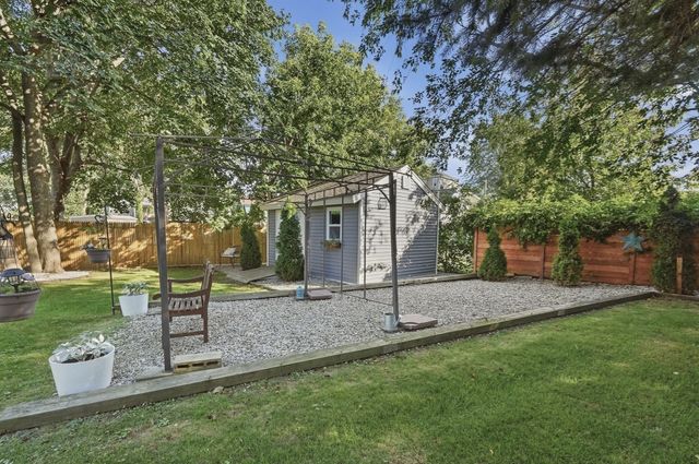 155 Friendship St, Fall River, MA 02724