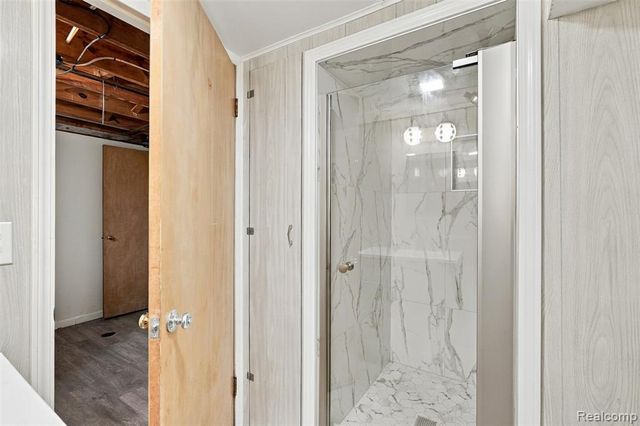 1843 Manchester Boulevard, Grosse Pointe Woods, MI 48236