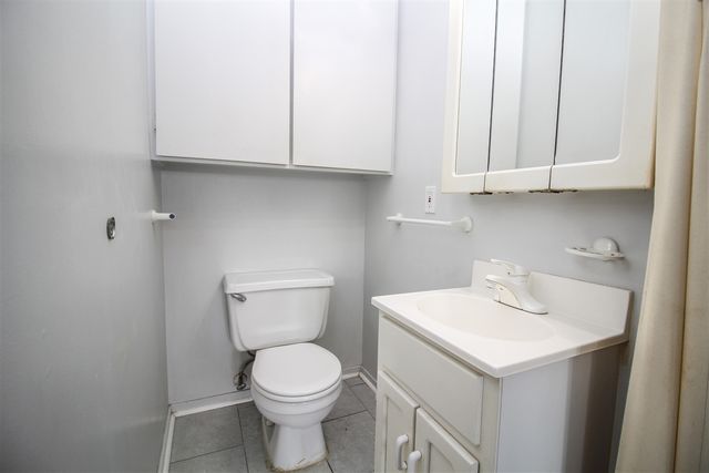 173 E Michigan Avenue 203B, Three Rivers, MI 49093