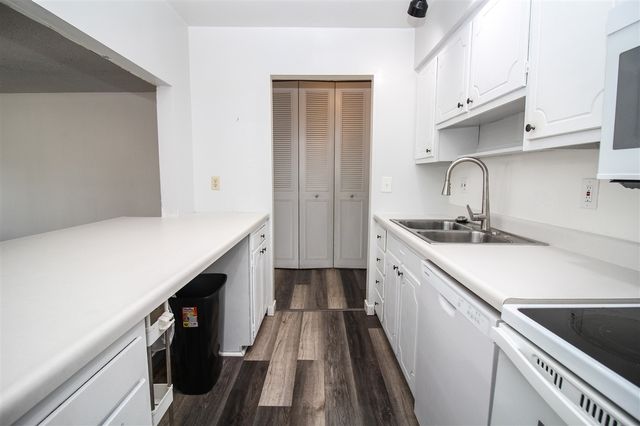 173 E Michigan Avenue 203B, Three Rivers, MI 49093