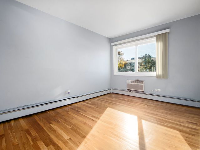 8904 jody Lane 1C, Des Plaines, IL 60016