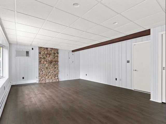 83 Joseph Rd, Framingham, MA 01701