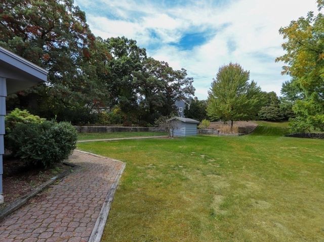 83 Joseph Rd, Framingham, MA 01701