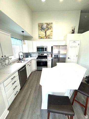 154 E COVE RD, Saratoga Springs, UT 84045