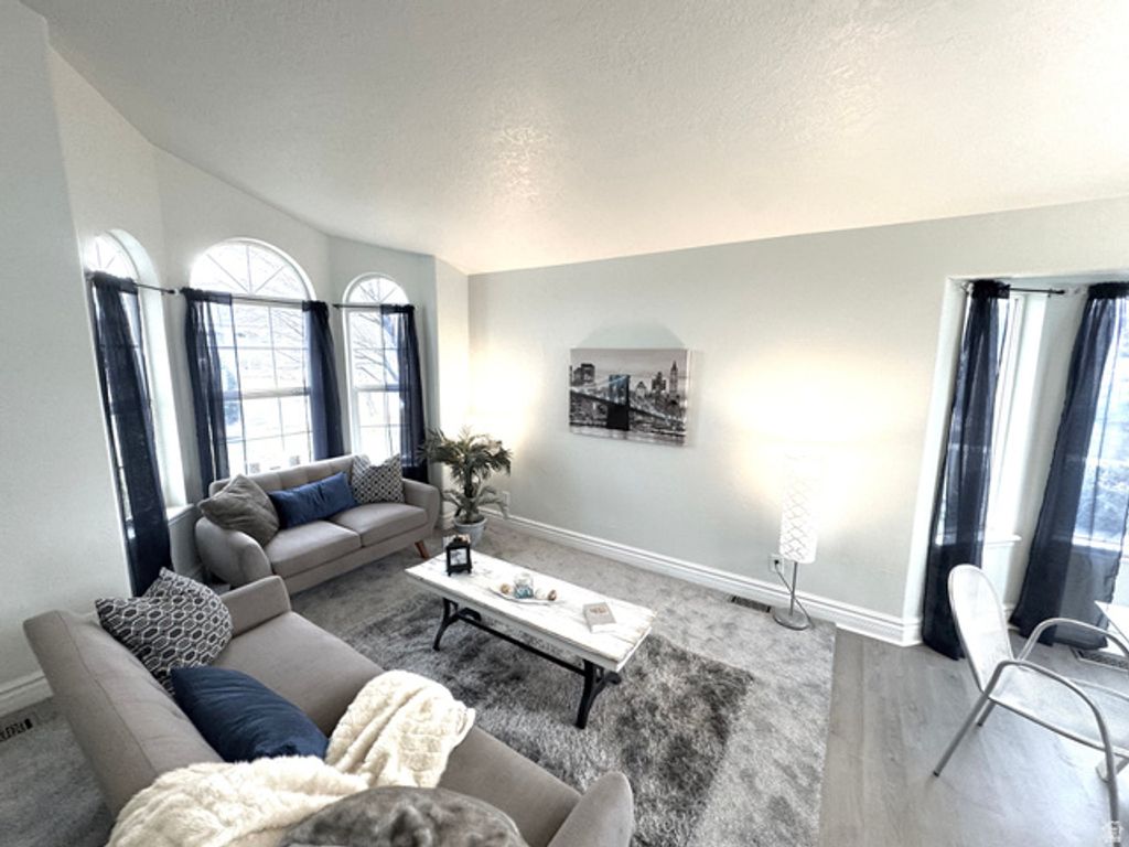 154 E COVE RD, Saratoga Springs, UT 84045