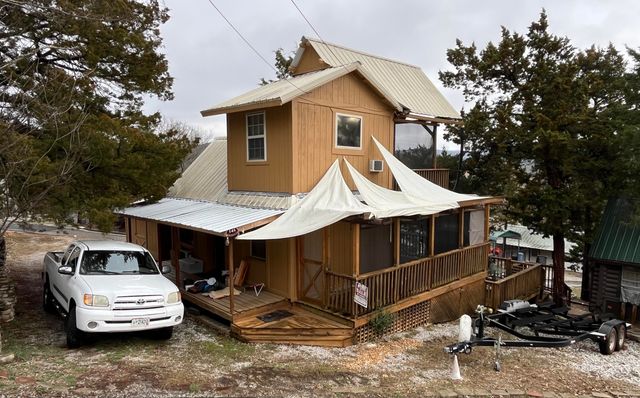 145 Avalanche Avenue, Hollister, MO 65672