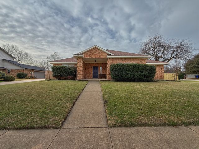 213 Bear Creek Parkway W, Keller, TX 76248