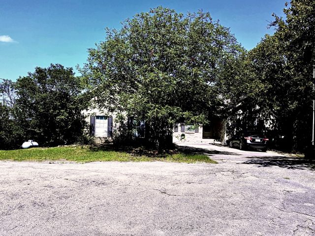 357 Kellys Circle, Runaway Bay, TX 76426