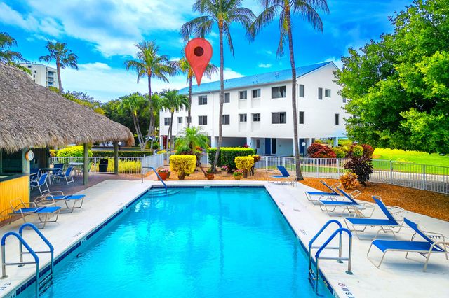 95 Coco Plum Dr Apt 4C, Marathon, FL 33050