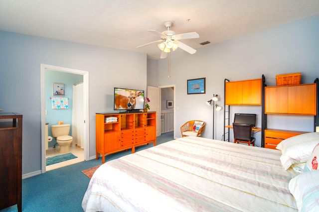 95 Coco Plum Dr Apt 4C, Marathon, FL 33050