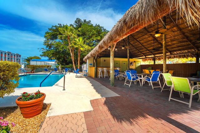 95 Coco Plum Dr Apt 4C, Marathon, FL 33050