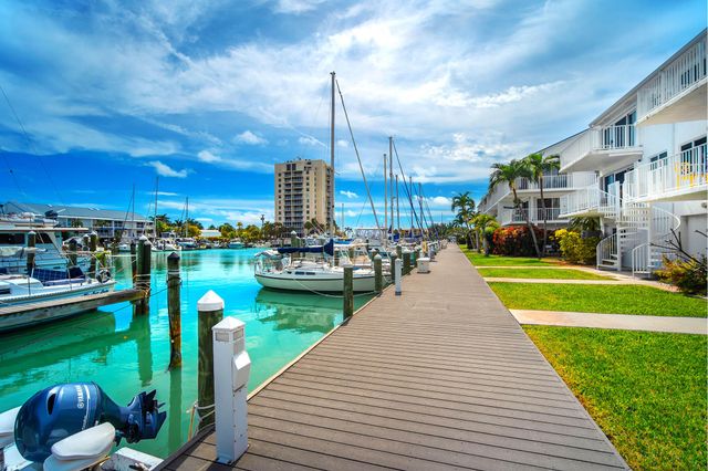 95 Coco Plum Dr Apt 4C, Marathon, FL 33050