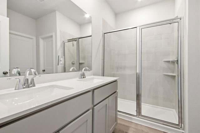 136 Rising Cedar Lane, Hockley, TX 77447