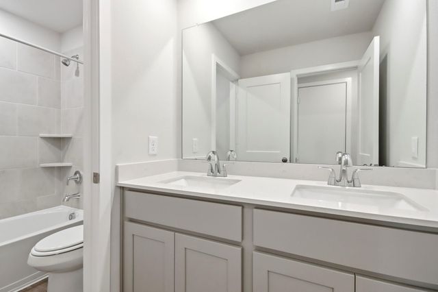 136 Rising Cedar Lane, Hockley, TX 77447