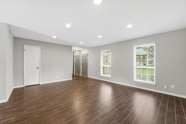 2325 Triway Lane 208, Houston, TX 77043