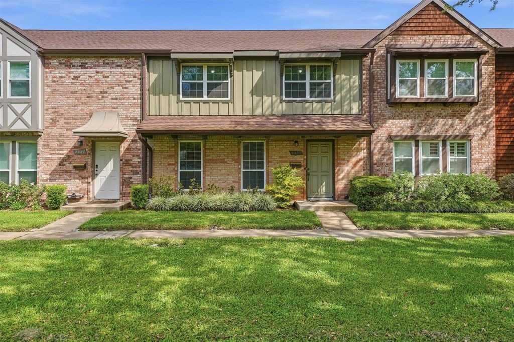 2325 Triway Lane 208, Houston, TX 77043