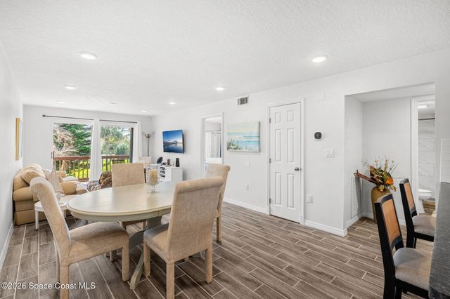 1318 S Miramar Avenue 208, Indialantic, FL 32903