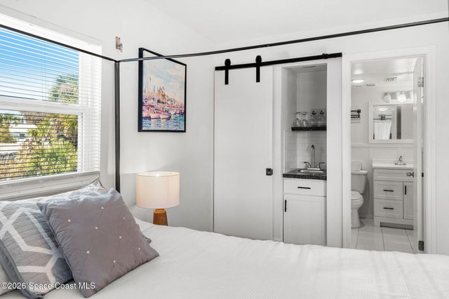 1318 S Miramar Avenue 208, Indialantic, FL 32903