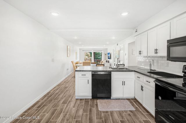 1318 S Miramar Avenue 208, Indialantic, FL 32903