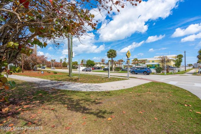 1318 S Miramar Avenue 208, Indialantic, FL 32903