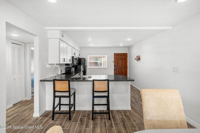 1318 S Miramar Avenue 208, Indialantic, FL 32903