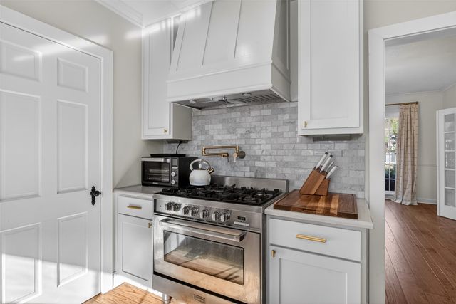 367 Pierremont Road, Shreveport, LA 71106