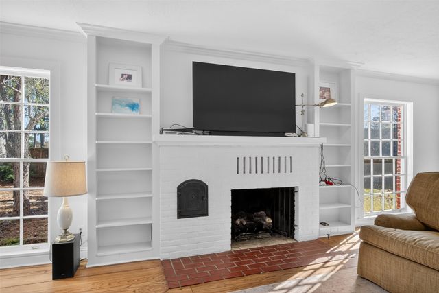 367 Pierremont Road, Shreveport, LA 71106