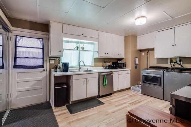 3319 MYERS CT, Cheyenne, WY 82001