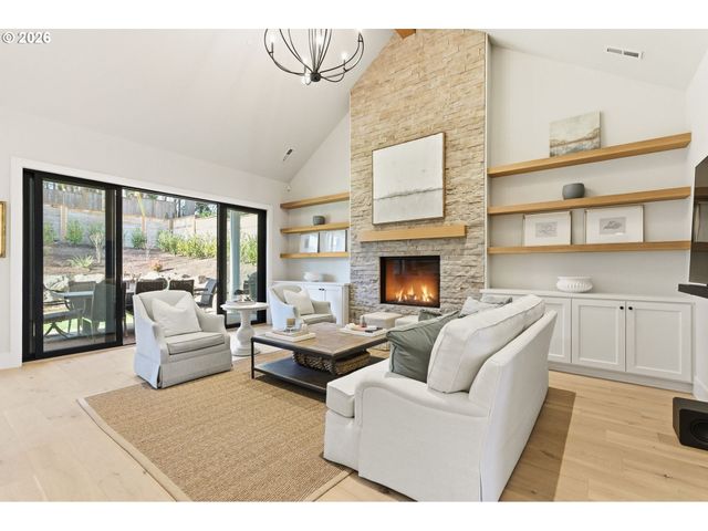 4515 Sw 59TH Ave, Portland, OR 97221