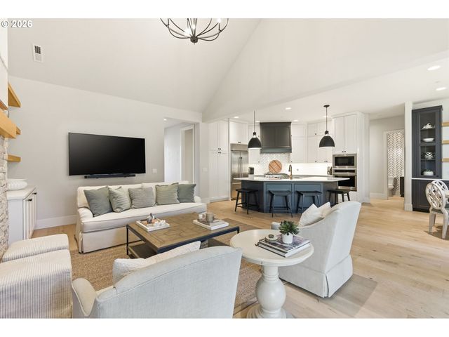 4515 Sw 59TH Ave, Portland, OR 97221